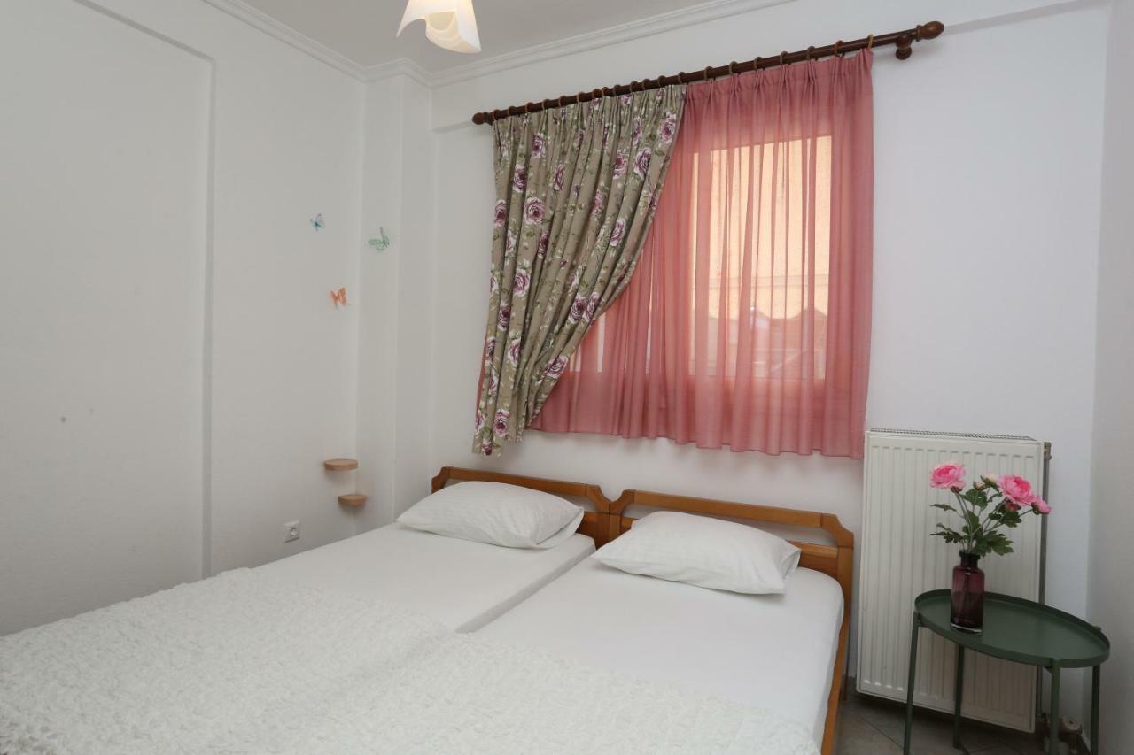 Kastoria Apartments Polychrono Luaran gambar